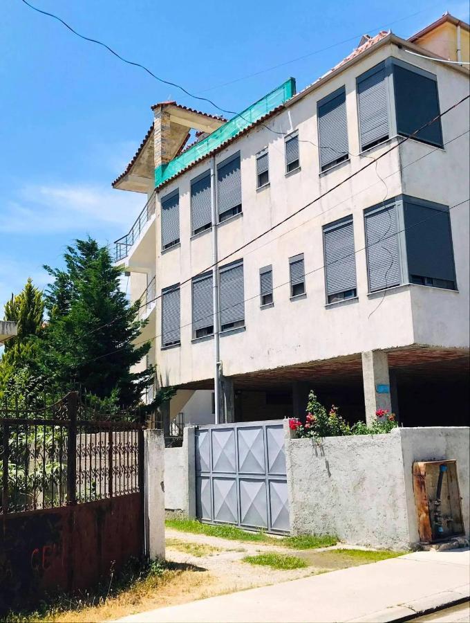 Vila Aliaj Luxury Apartment With 2 Rooms With Private Wonderful Terrace ドゥラス エクステリア 写真
