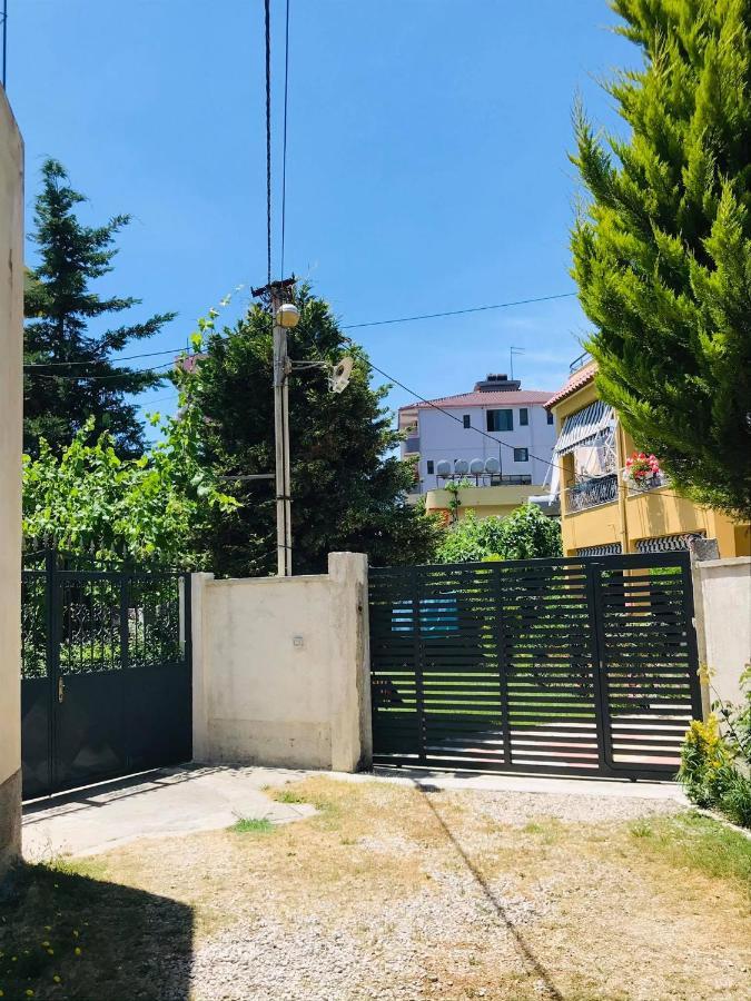 Vila Aliaj Luxury Apartment With 2 Rooms With Private Wonderful Terrace ドゥラス エクステリア 写真