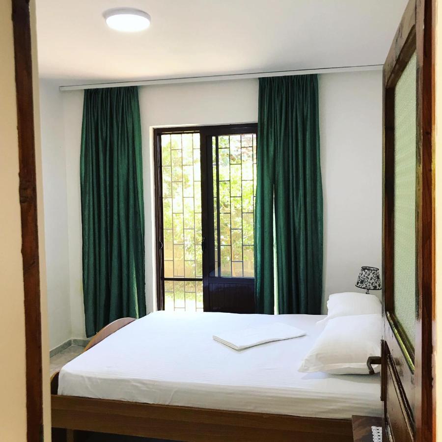 Vila Aliaj Luxury Apartment With 2 Rooms With Private Wonderful Terrace ドゥラス エクステリア 写真