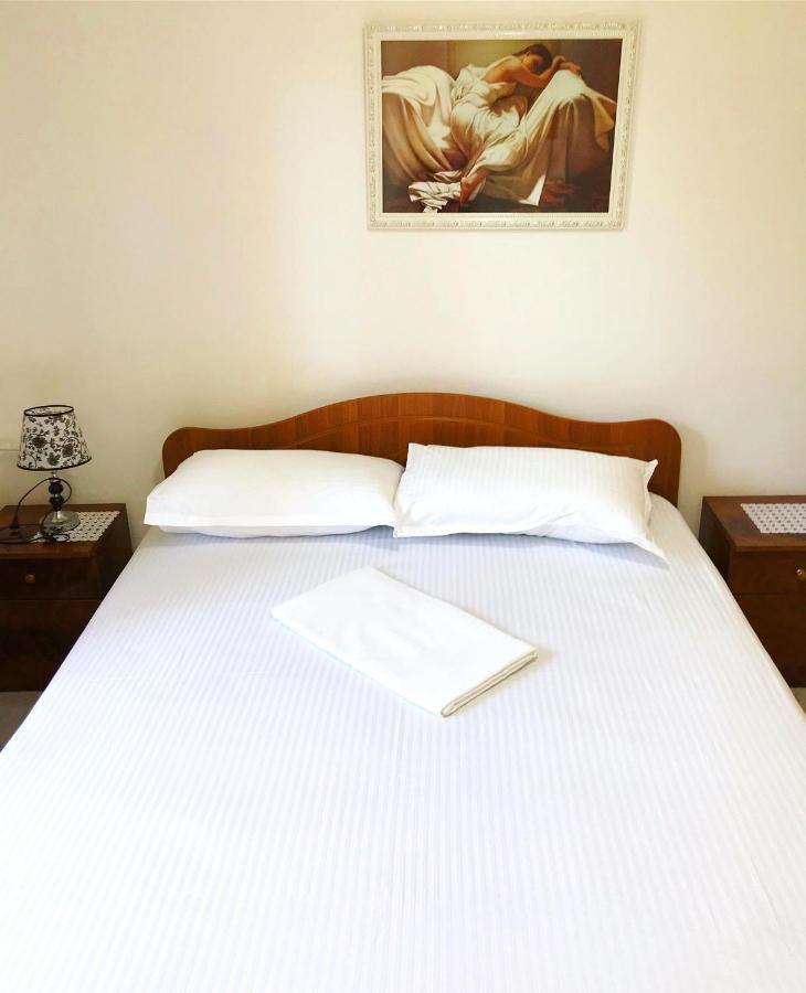 Vila Aliaj Luxury Apartment With 2 Rooms With Private Wonderful Terrace ドゥラス エクステリア 写真
