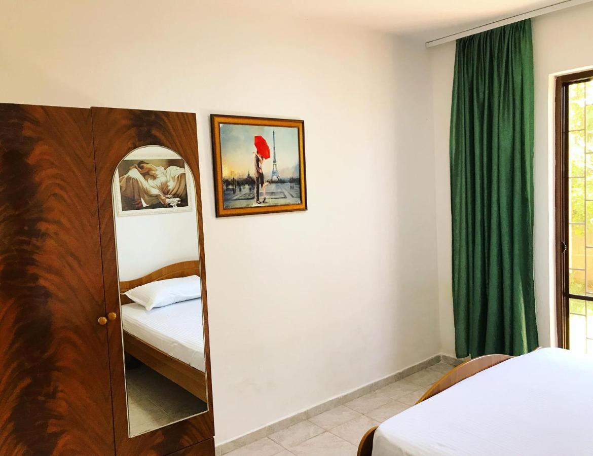 Vila Aliaj Luxury Apartment With 2 Rooms With Private Wonderful Terrace ドゥラス エクステリア 写真