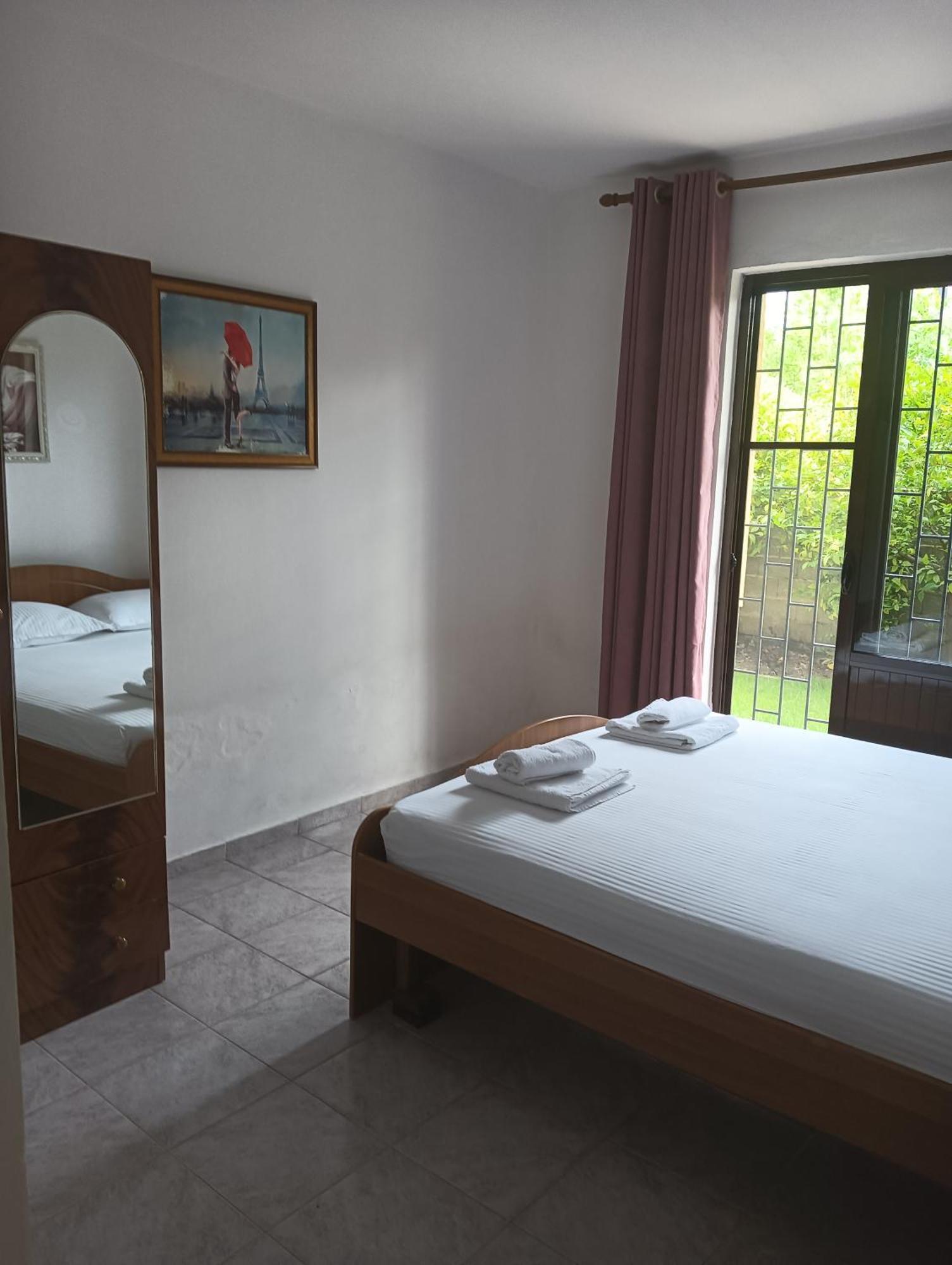 Vila Aliaj Luxury Apartment With 2 Rooms With Private Wonderful Terrace ドゥラス エクステリア 写真