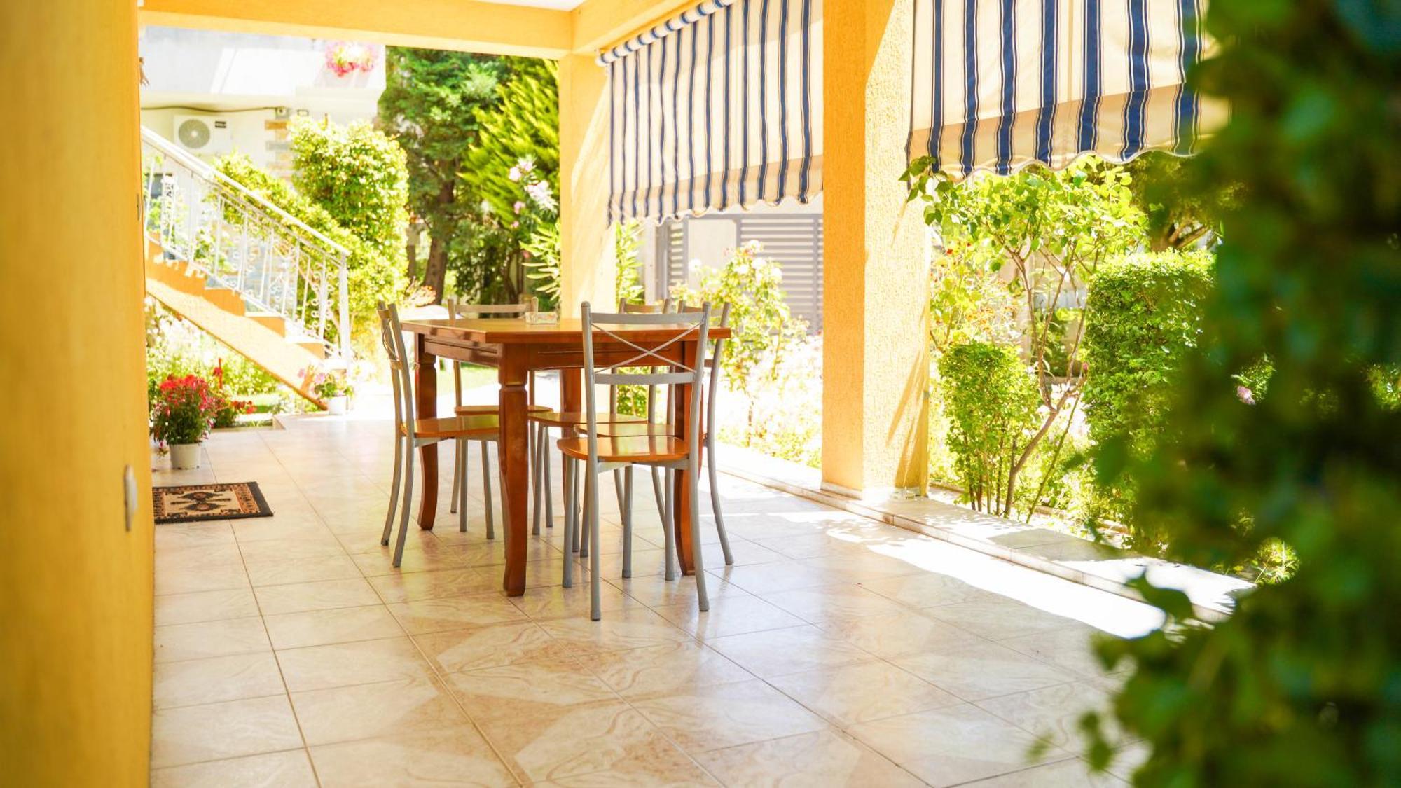 Vila Aliaj Luxury Apartment With 2 Rooms With Private Wonderful Terrace ドゥラス エクステリア 写真