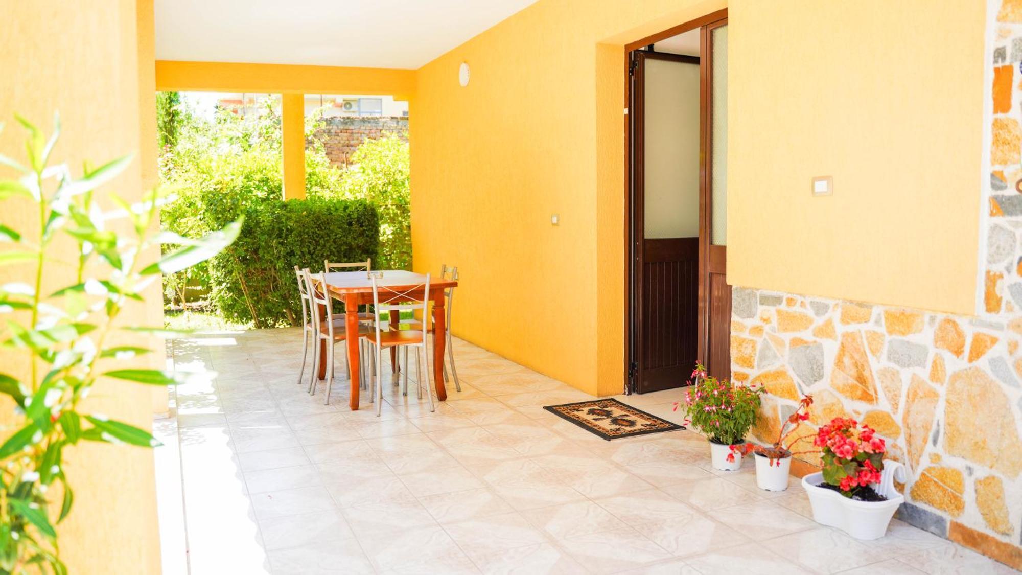 Vila Aliaj Luxury Apartment With 2 Rooms With Private Wonderful Terrace ドゥラス エクステリア 写真
