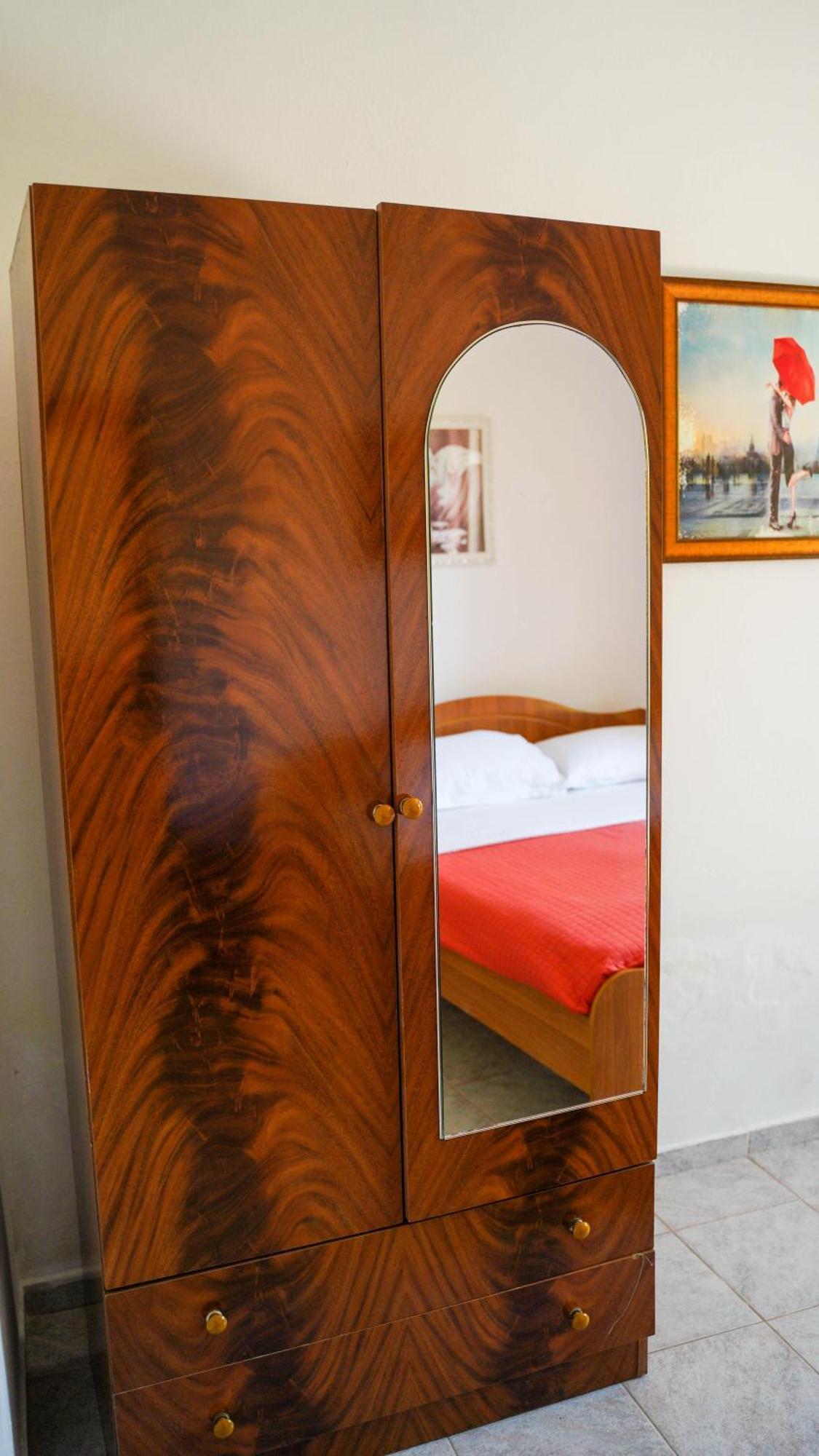 Vila Aliaj Luxury Apartment With 2 Rooms With Private Wonderful Terrace ドゥラス エクステリア 写真