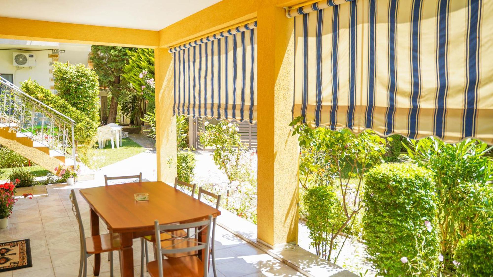 Vila Aliaj Luxury Apartment With 2 Rooms With Private Wonderful Terrace ドゥラス エクステリア 写真