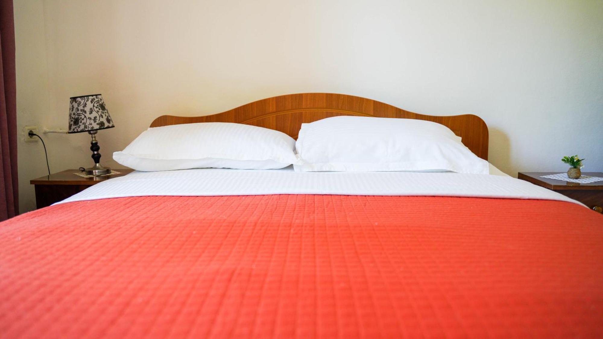 Vila Aliaj Luxury Apartment With 2 Rooms With Private Wonderful Terrace ドゥラス エクステリア 写真