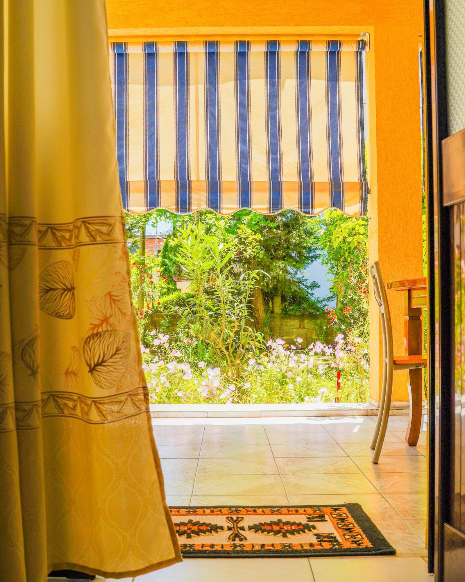 Vila Aliaj Luxury Apartment With 2 Rooms With Private Wonderful Terrace ドゥラス エクステリア 写真