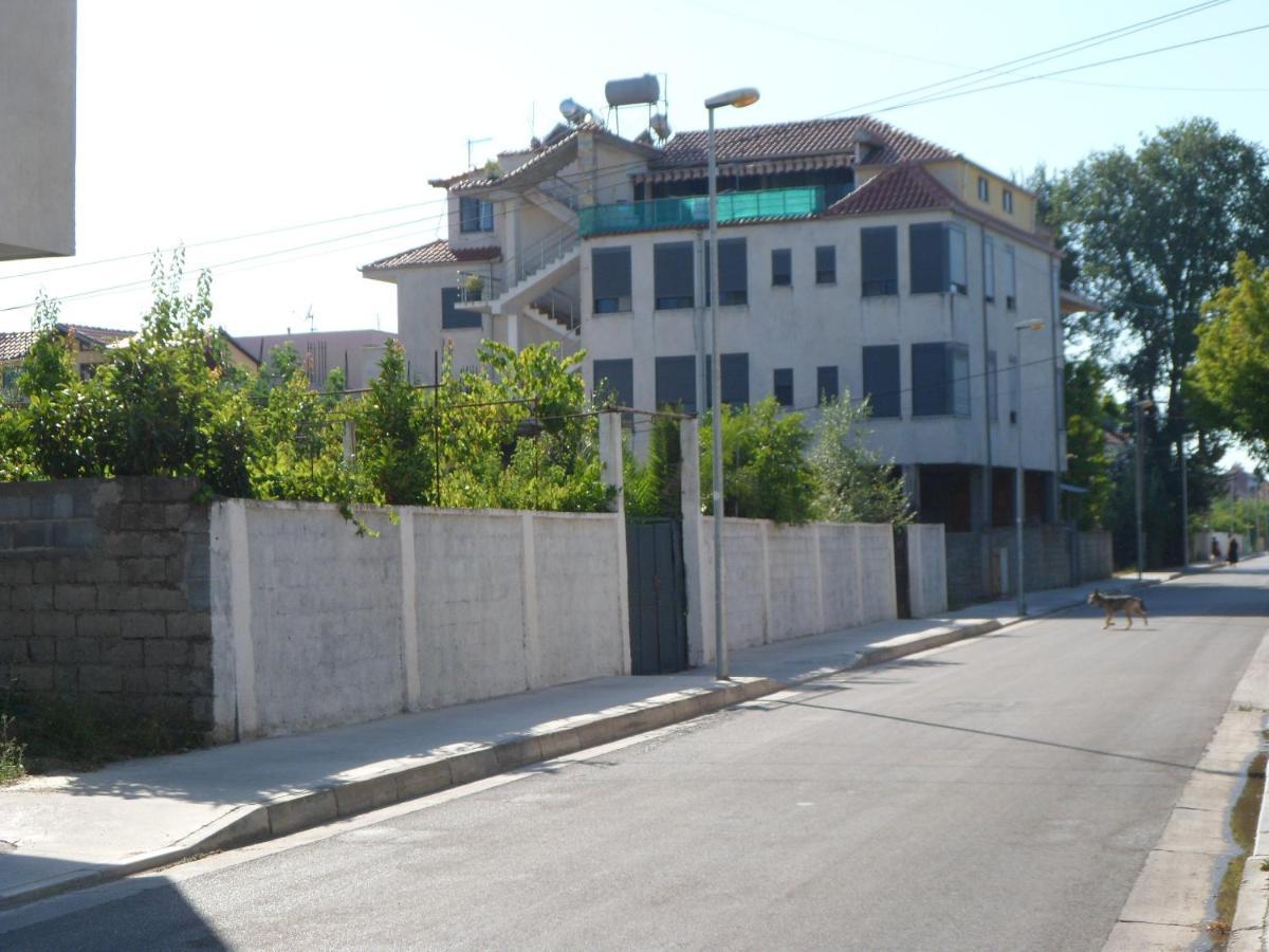 Vila Aliaj Luxury Apartment With 2 Rooms With Private Wonderful Terrace ドゥラス エクステリア 写真